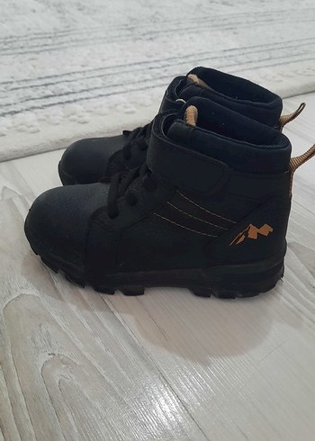 LC Waikiki Siyah Erkek Çocuk Sokak Stili Kauçuk Bot