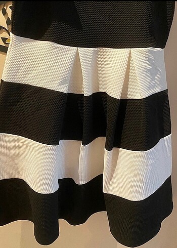 LCW Siyah Beyaz Elbise - Görsel 5