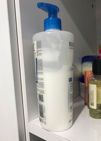 Beden Bioderma Atoderm Ultra Besleyici Nemlendirici Krem 500 ml