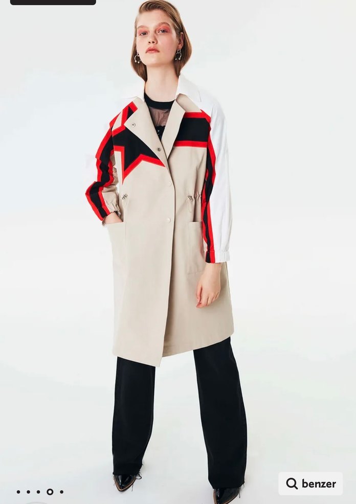 Kadın Beyaz Baskılı Uzun Trençkot - Görsel 2