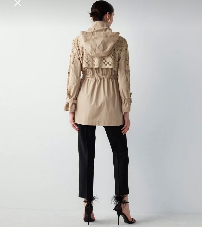 Bej Kemerli Kadın Süet Kısa Trençkot - Görsel 2