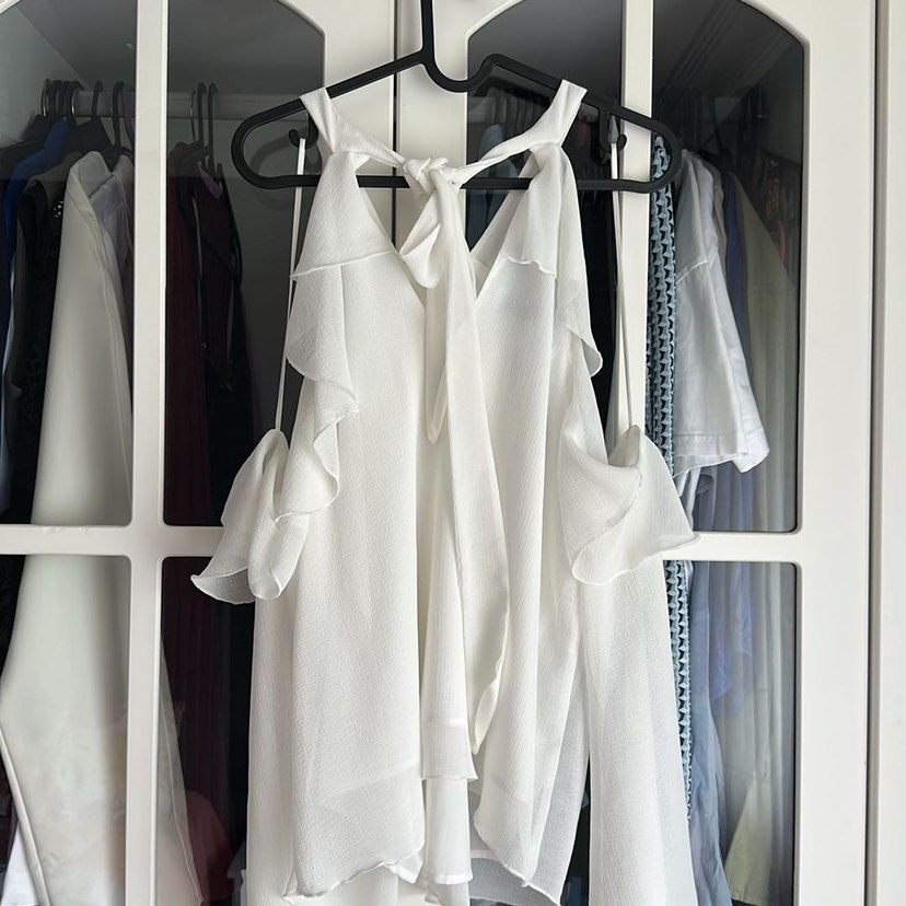 Beyaz Drapeli Askılı prenses bol Bluz - Görsel 5