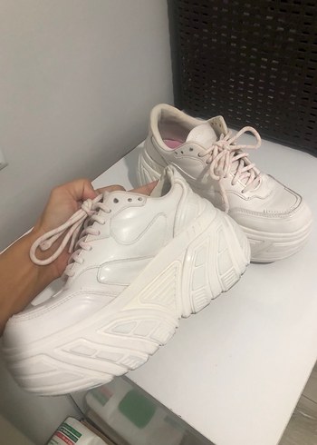Bershka Bershka yüksek taban spor ayakkabı