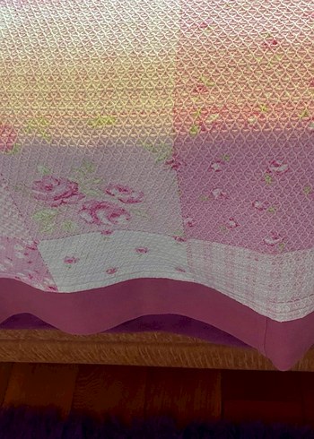 Nakışlı Pembe Pastel Yatak Örtüsü - Görsel 5