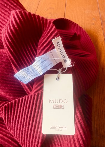 Bordo Pliseli Kadın Atkı - Görsel 3