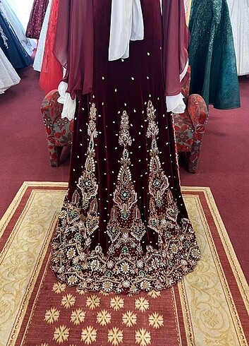 Diğer Kınalık, Bindallı, kaftan