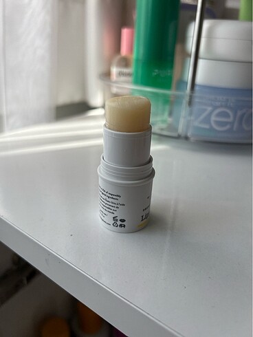 Beden Renk Drunk elephant lip balm