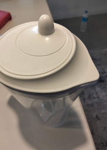 Beyaz Kapaklı Şeffaf Su Sürahisi - Görsel 7