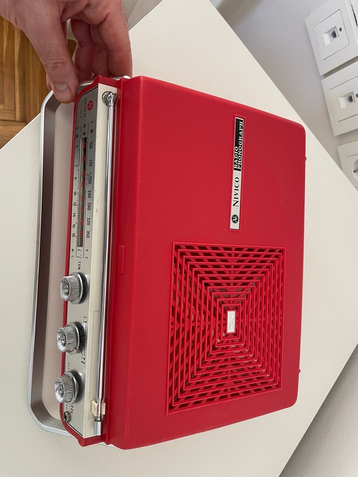 İnvico JVC MARKA Kırmızı ve Gri Retro Plak Çalar Müzik Sistemi - Görsel 4