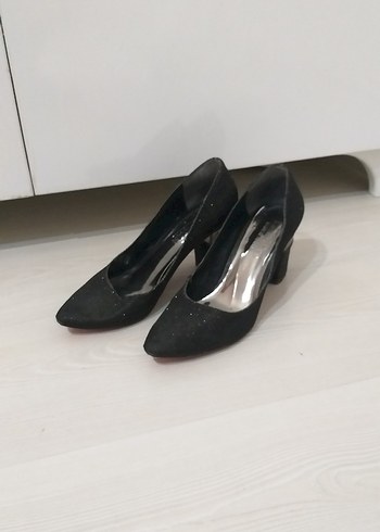 Siyah Simli Kadın Topuklu Ayakkabı - Görsel 4