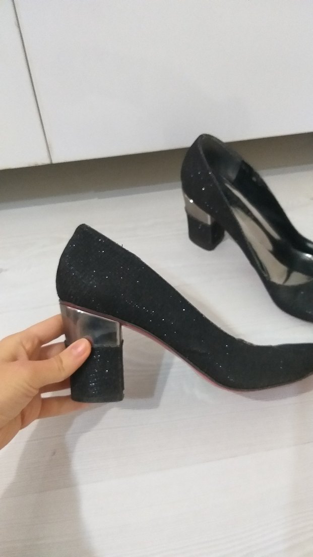 Siyah Simli Kadın Topuklu Ayakkabı - Görsel 3