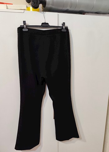 Kadın Siyah Kumaş Kemerli Pantolon - Görsel 3