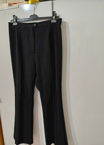 Kadın Siyah Kumaş Kemerli Pantolon - Görsel 2