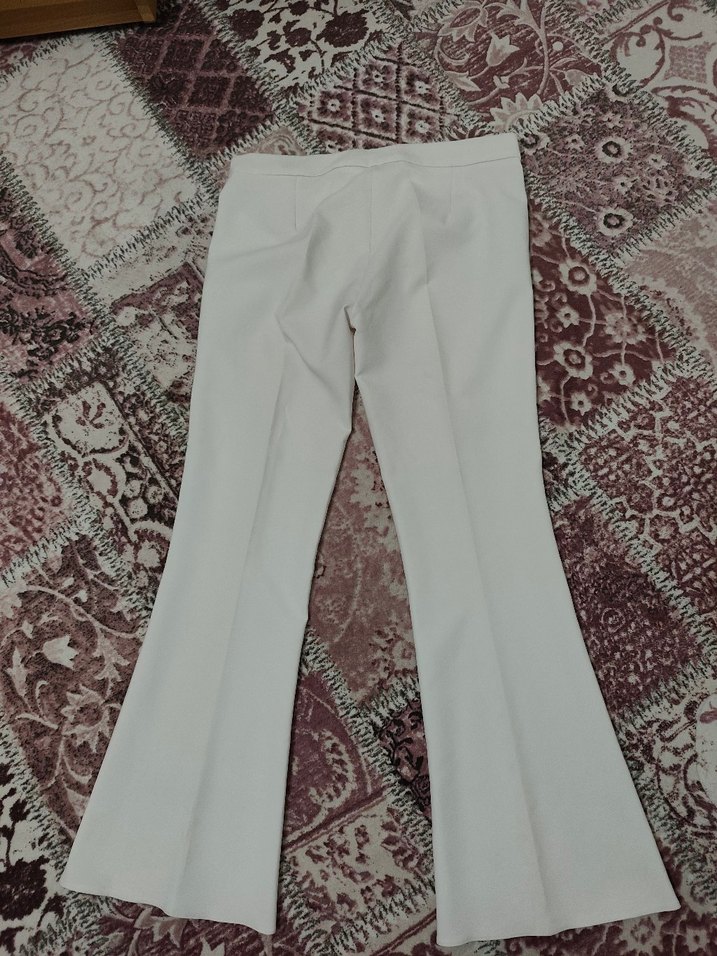 Beyaz Düğmeli Midi Kumaş Pantolon - Görsel 2