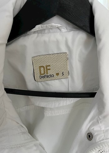 Düğmeli Beyaz Midi Kadın Ceket - Görsel 2