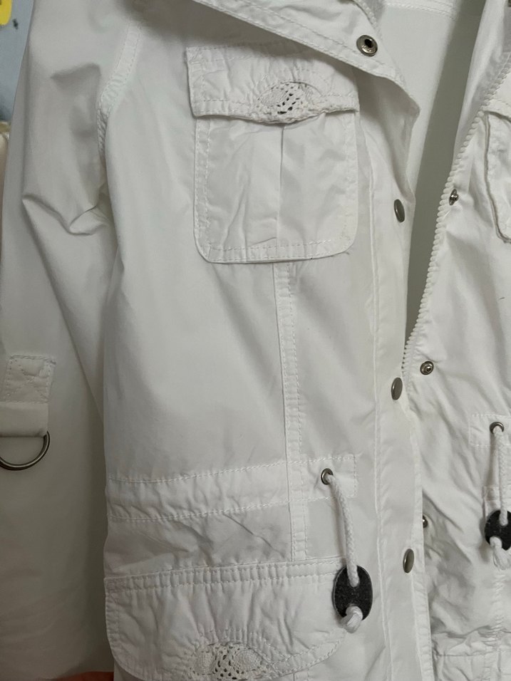 Düğmeli Beyaz Midi Kadın Ceket - Görsel 4