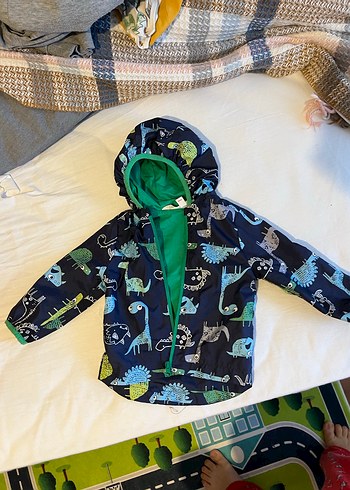 Parlak Yeşil Kapüşonlu Erkek Bebek yağmurluk - Görsel 2