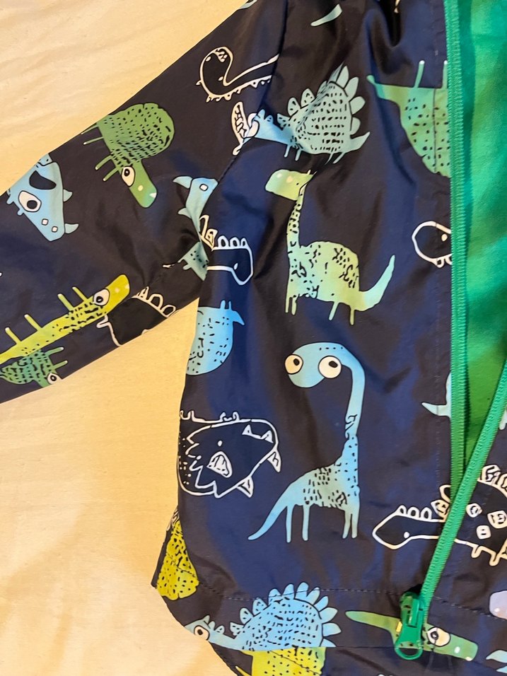 Parlak Yeşil Kapüşonlu Erkek Bebek yağmurluk - Görsel 3