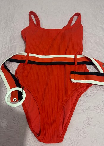 Kırmızı Kemerli İnce Askılı Mayo - Görsel 2