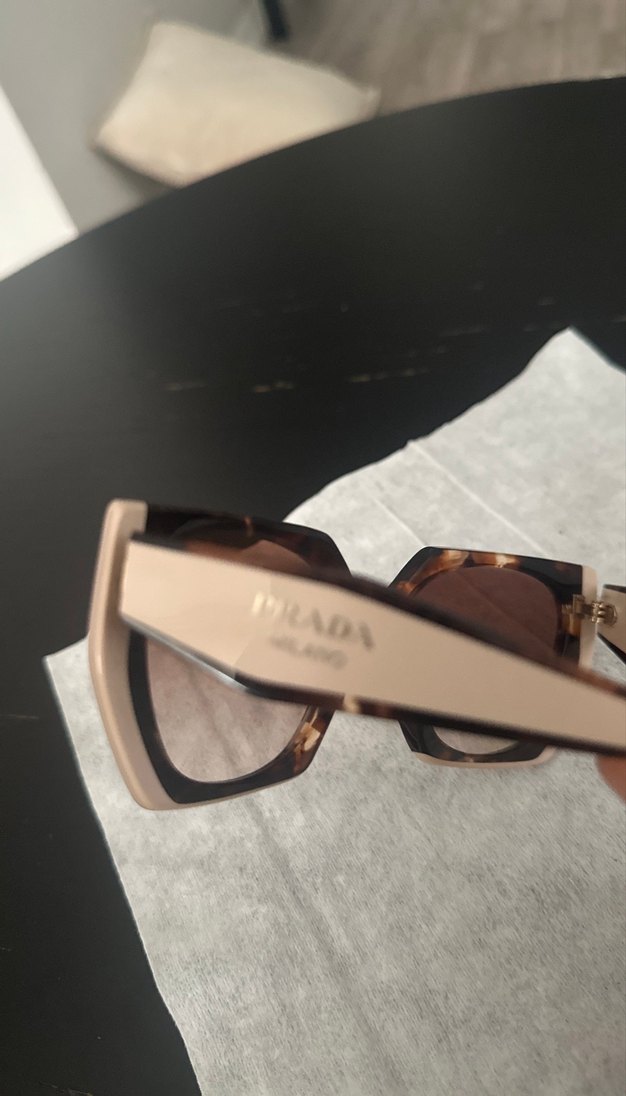 Şeffaf Kahverengi Kadın Güneş Gözlüğü - Görsel 4