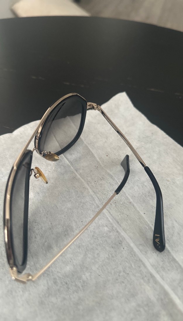 Klasik Siyah-Gri Tokalı Kadın Gözlüğü - Görsel 3