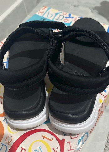 Skechers Siyah Kadın Cırtlı Dolgu Topuklu Sandalet - Görsel 7