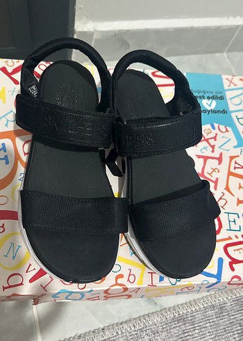 Skechers Siyah Kadın Cırtlı Dolgu Topuklu Sandalet - Görsel 2