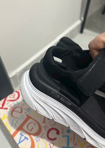 Skechers Siyah Kadın Cırtlı Dolgu Topuklu Sandalet - Görsel 5