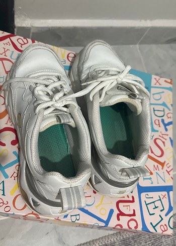 Beyaz Bağcıklı Kadın Spor Ayakkabı - Görsel 2