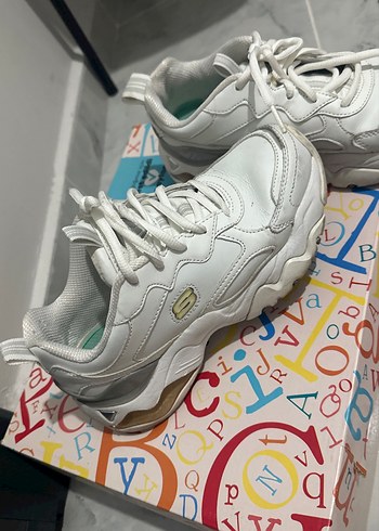 Beyaz Bağcıklı Kadın Spor Ayakkabı - Görsel 3