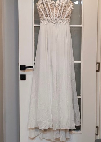 Nakış Detaylı Beyaz Uzun Abiye Elbise - Görsel 3