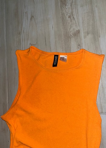 H&M Turuncu Drapeli Kolsuz Midi Elbise
