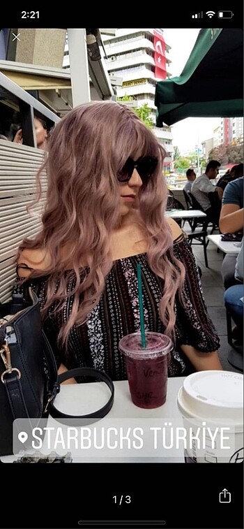 Lila uzun peruk