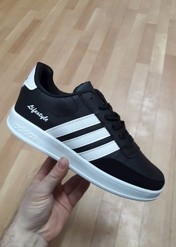 Adidas Siyah Beyaz Çizgili Spor Ayakkabı - Görsel 6