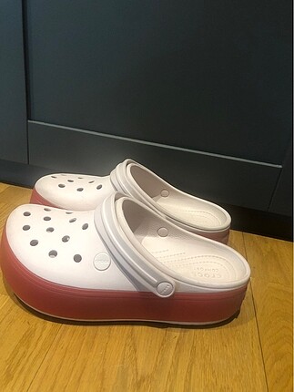 Crocs terlik