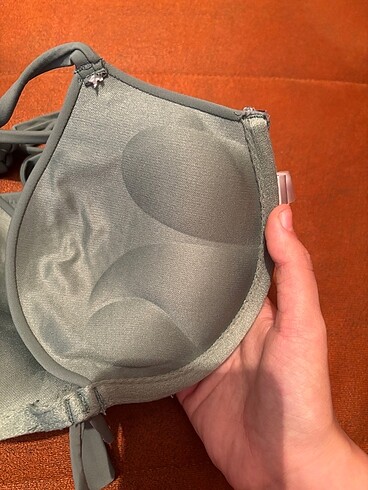 l Beden haki Renk Penti bikini üstü