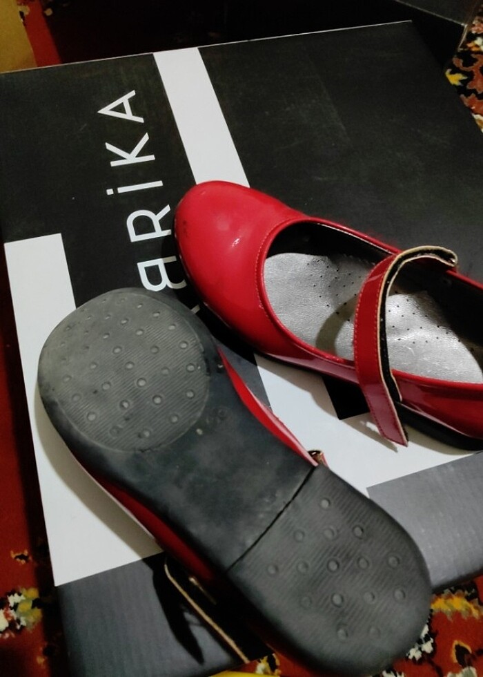 kırmızı rugan babet - Görsel 5