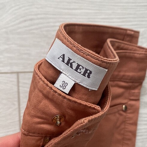 Aker 38 beden pantolon