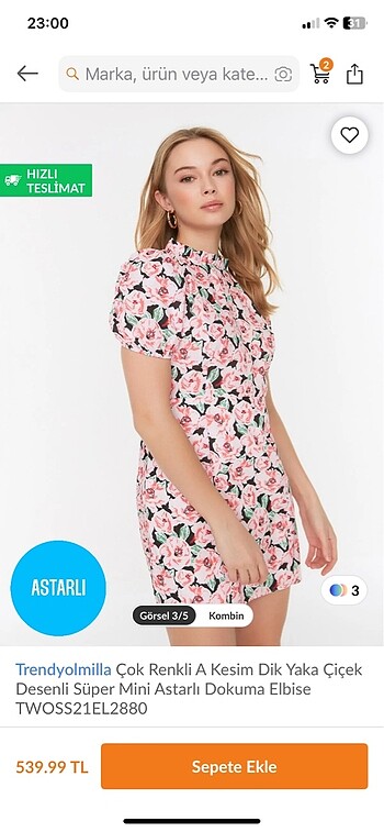 Çiçekli elbise