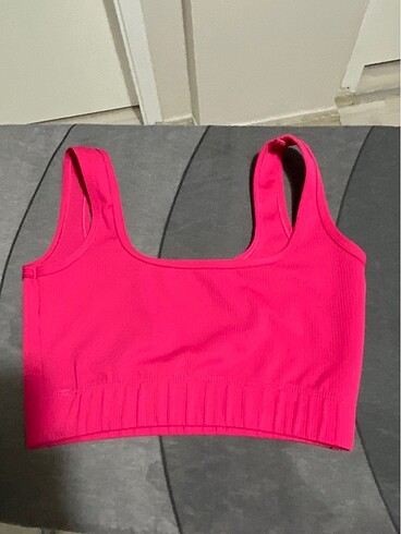 Trendyol & Milla Beyaz pembe crop