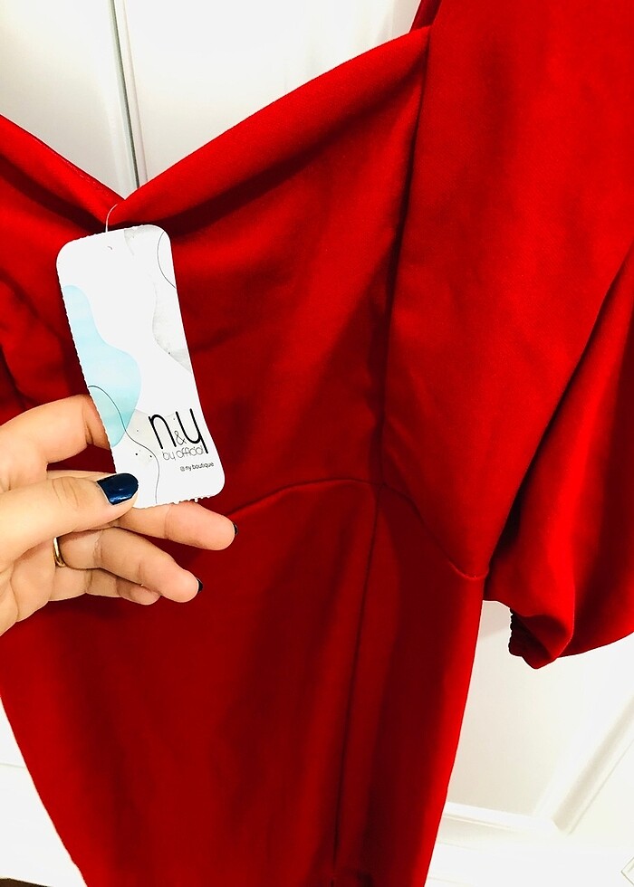 Kırmızı abiye elbise - Görsel 3