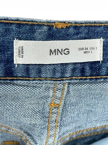 34 Beden çeşitli Renk Mango Mini Şort %70 İndirimli.