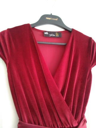 Kırmızı Kadife elbise 