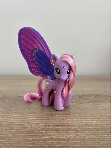 My Little Pony Daisy Dreams Glimmer Wings