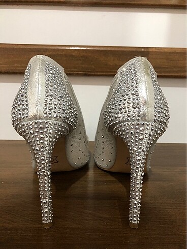 38 Beden Taş işlemeli stiletto ayakkabı