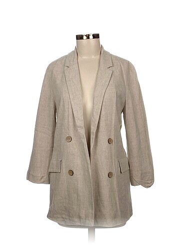 Stradivarius Blazer %70 İndirimli.