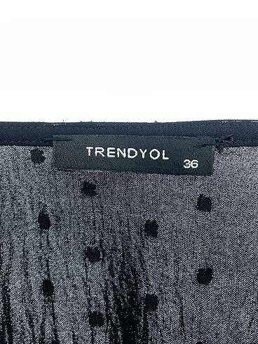 36 Beden siyah Renk Trendyol & Milla Uzun Elbise %70 İndirimli.