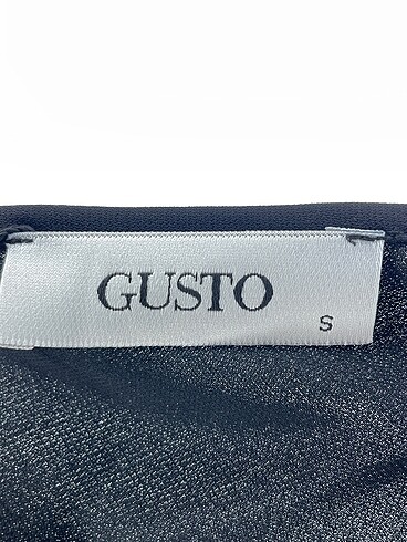 s Beden siyah Renk Gusto Bluz %70 İndirimli.