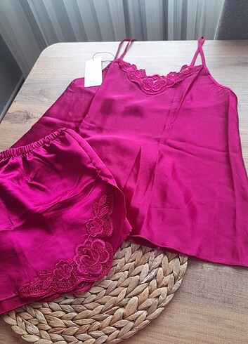 Saten takim - Görsel 2