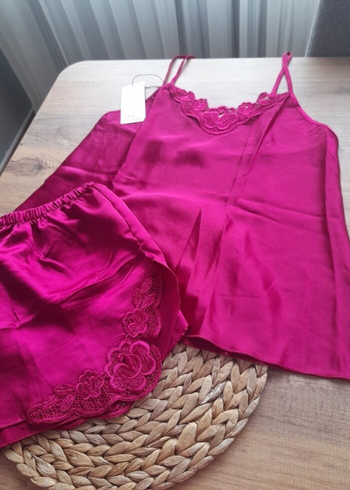 Saten takim - Görsel 2